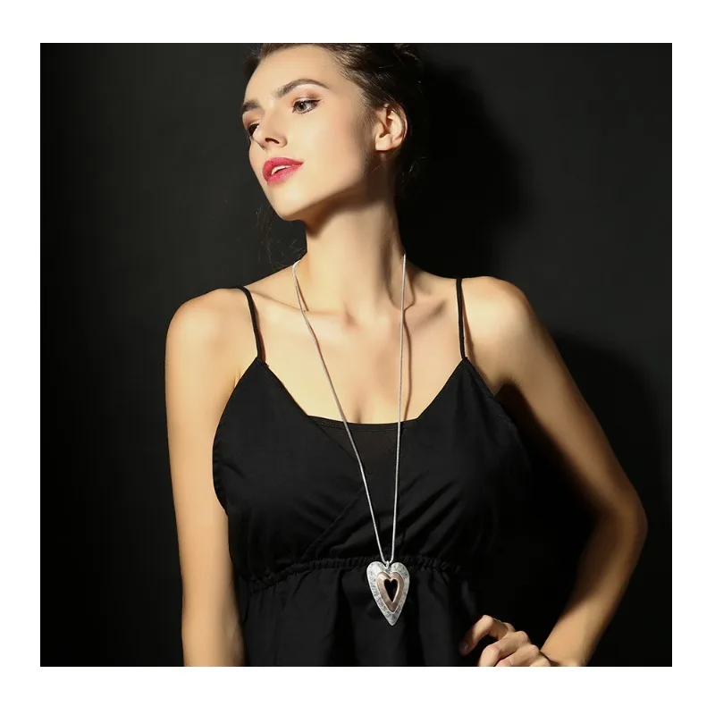 

Sweater Chain Popular Fashion Personality Long Heartbeat Women's Alloy Pendant Long Necklace