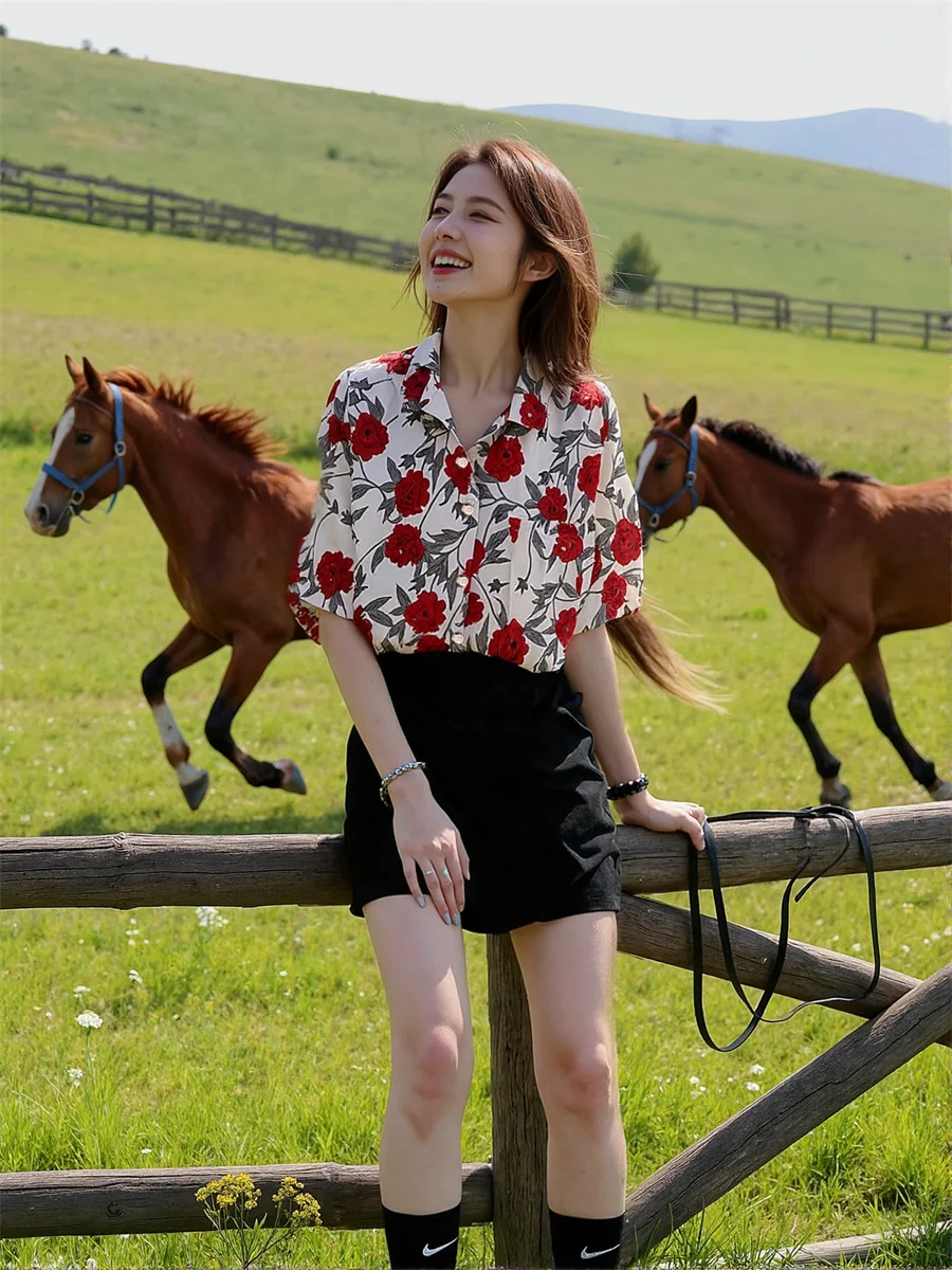 Eleganckie bluzki damskie z czerwonym kwiatowym nadrukiem, krótki rękaw, gładkie, koreańskie, oversize, białe, bawełniane, w paski, duży rozmiar, kobiece, jesienne.