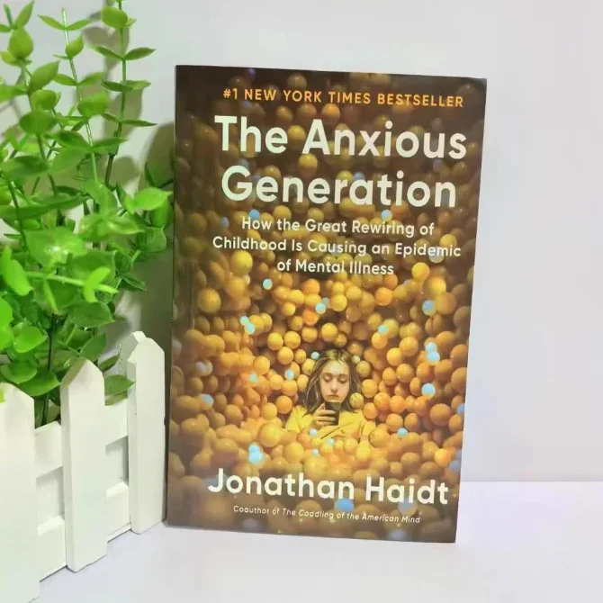 

In 2025, The New Anxious Generation English Version Of The New York Times Bestseller. Book Learn Japanese
