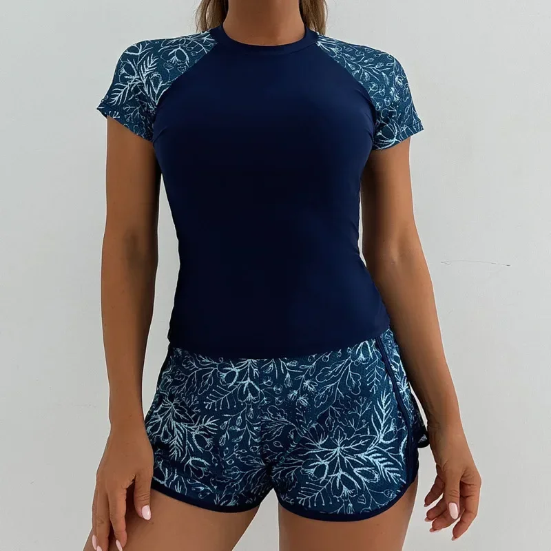 Maiô feminino tankini conjunto feminino manga curta roupa de banho 2025 surf esportes piscina beachwear trajes de banho de duas peças com shorts