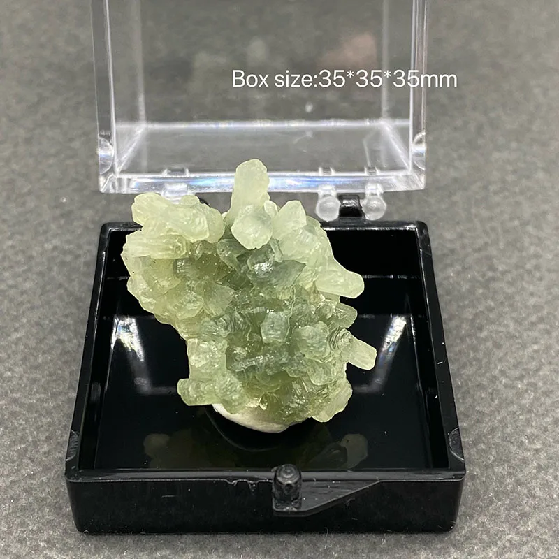 

100% Natural Prehnite Mineral Specimens Stones and Crystals Healing Crystal +Box size:35*35*35 mm