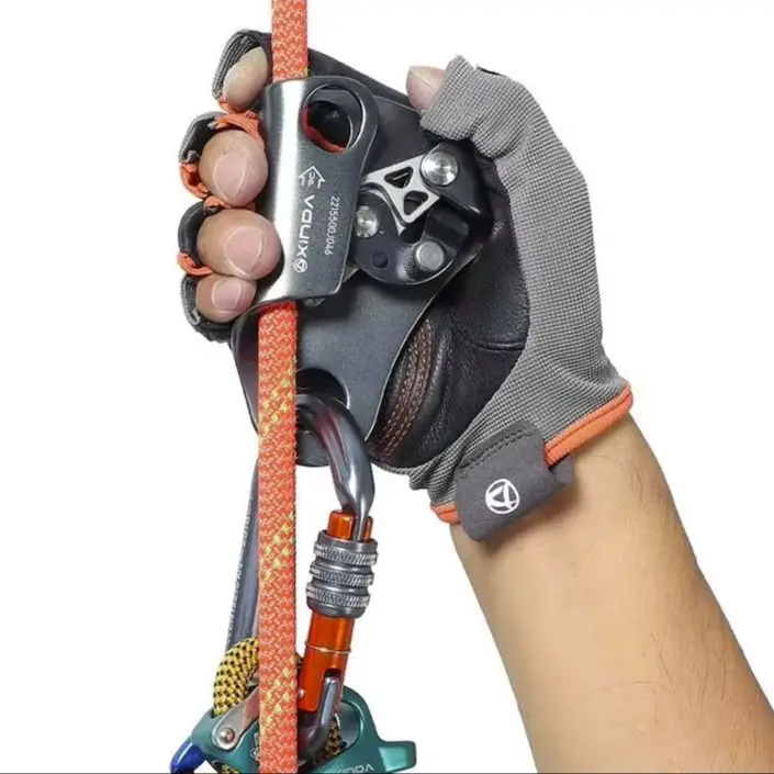Handleless Hand-Held Ascent Device for Climbing, Mountain Climbing Rescue, High-Altitude Operations, Rope Climbing Tool