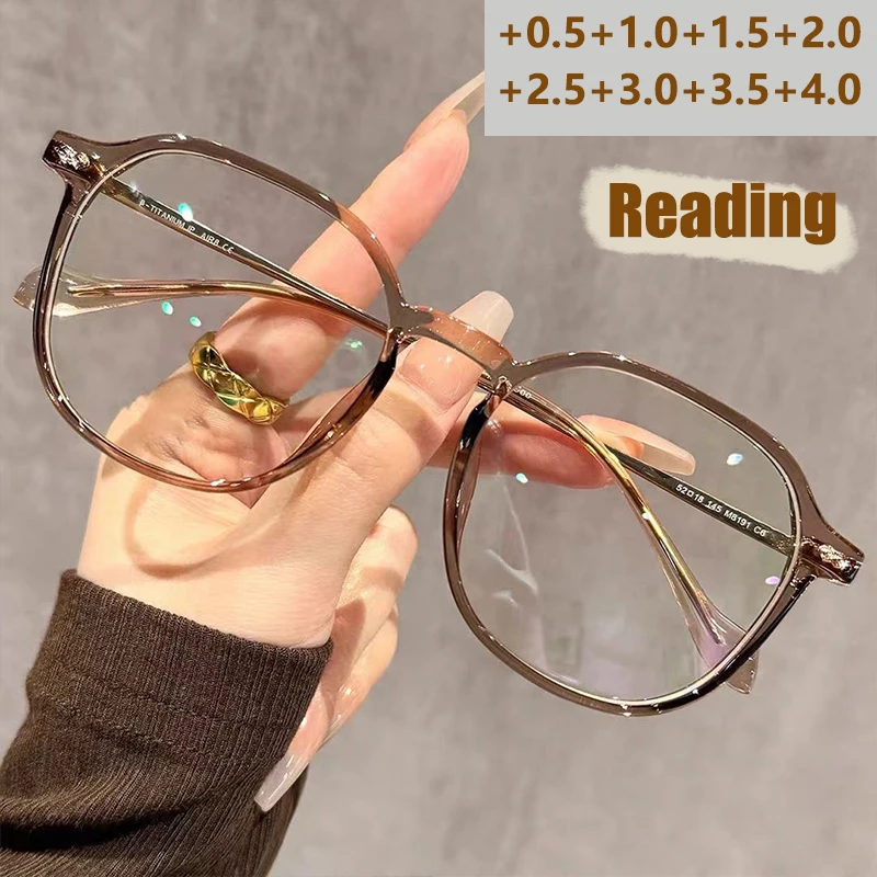 Image of Superleichte, vielseitige Lesebrille für Damen, Blaulichtfilter-Brille für Menschen mittleren und höheren Alters