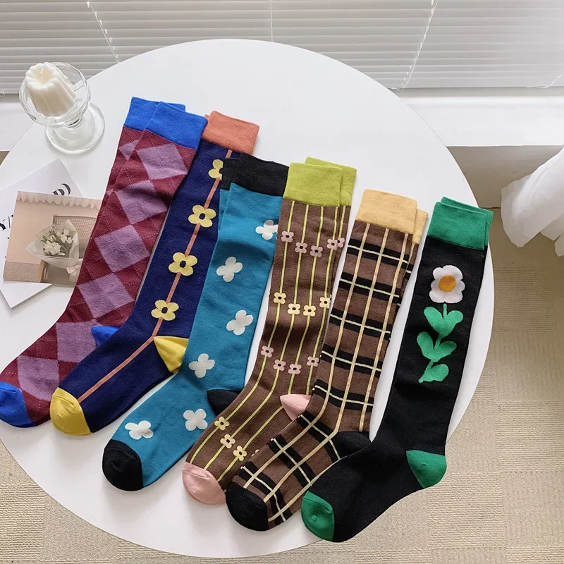 Calf socks European and American ins abstract art knee-length beautiful legs long combed cotton tide socks