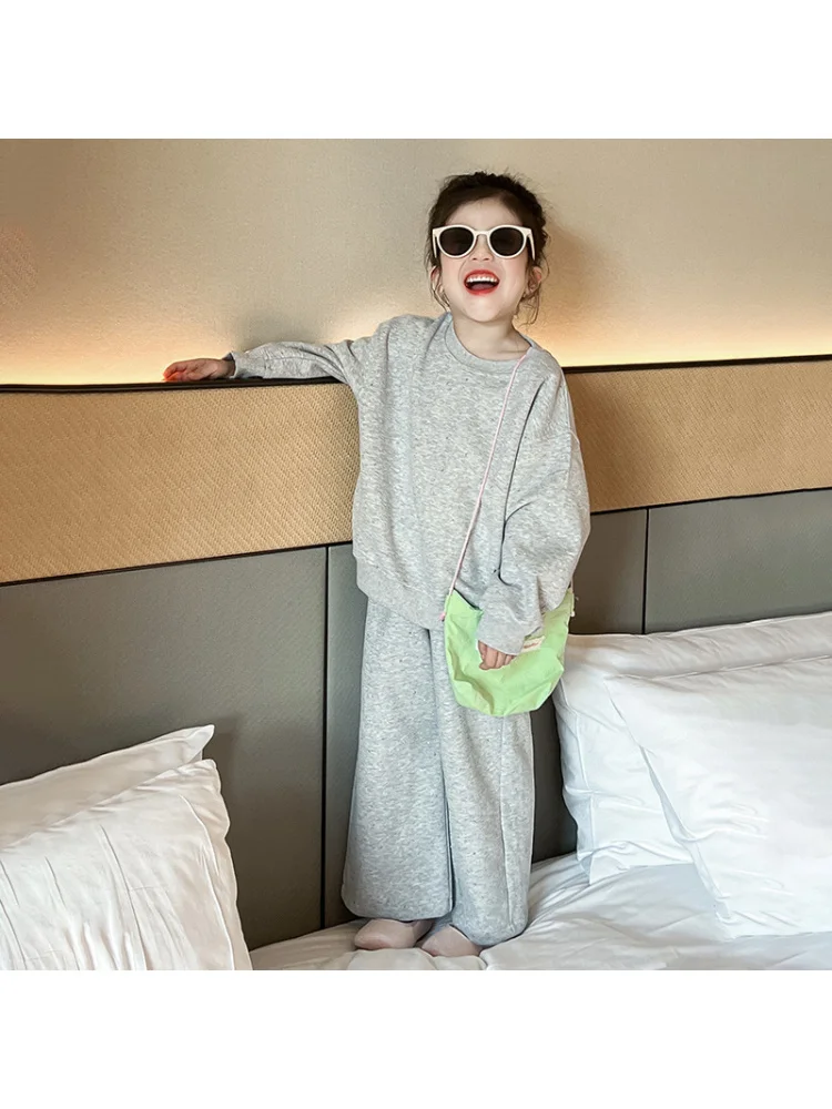 Girls' Rhinestone Sweatshirt Casual Pants Versatile Gray Two-Piece Set2025Spring New Fashionable Short Skirt and Skirt Set