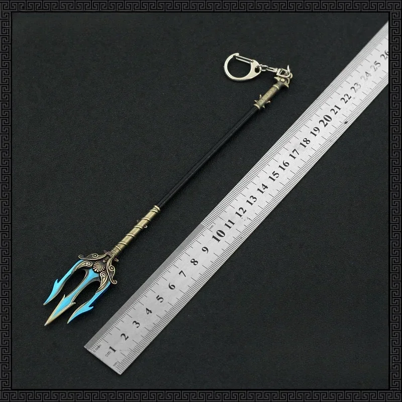 22 cm/8,6 in Poseidon Dreizack Schlüsselanhänger Spiel Anime God of War Waffe Katana Schlüsselanhänger Anhänger Cosplay Requisiten Fan Metall Modell Schwert