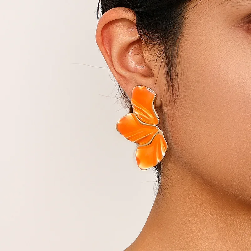 Metal Stud Earrings For Women Colored Enamel Leaves Geometric Ear Accessories Party Holiday Gift OL Fashion Jewelry E460