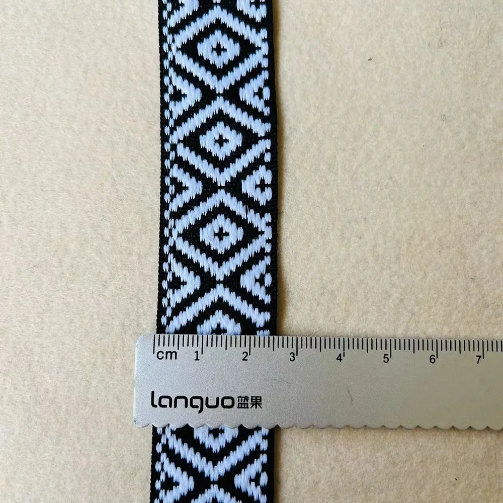 10 yarde/lotto largo 2.5cm nastro Jacquard intrecciato in poliestere bianco e nero stile etnico per accessori per cinghie di abbigliamento LS-802