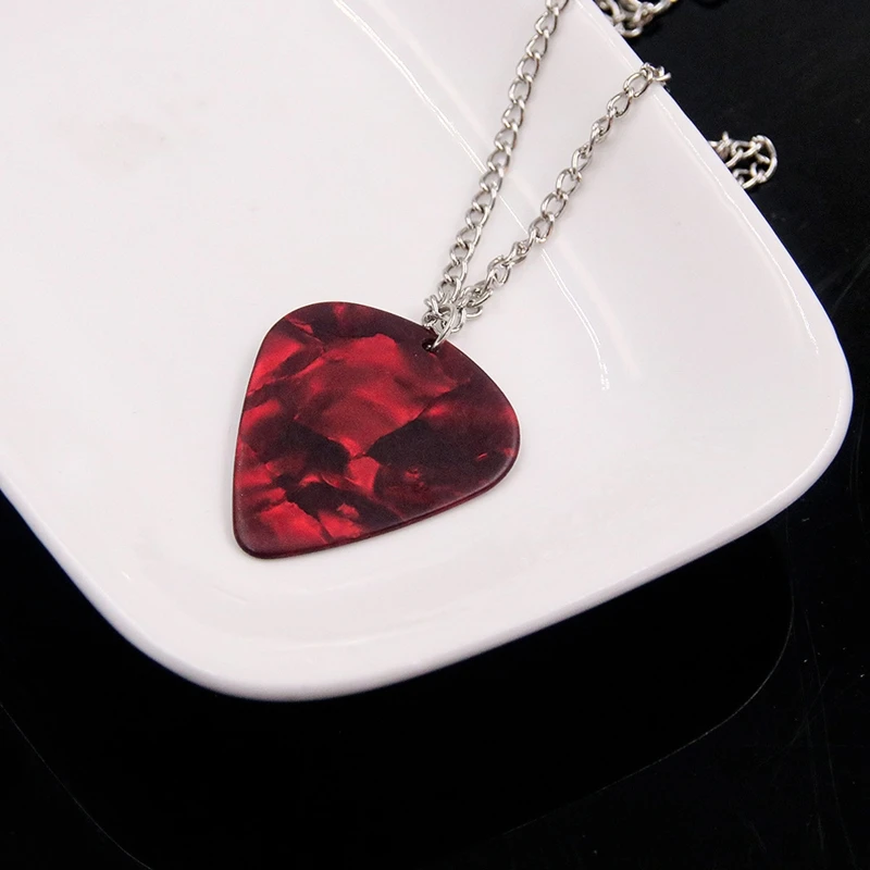 Guitar Pick Necklace Heart Ruby Pendant Eddie Munson Necklace Strange Horror Things Guitar Pick Pendant Necklace