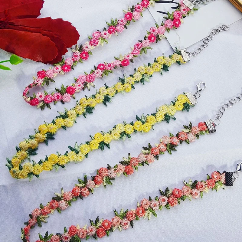 Sweet Flowers Lace Necklace Choker for Women Girls Good Quality Embroidery Fashion Romantic Design Accessory Jewelry