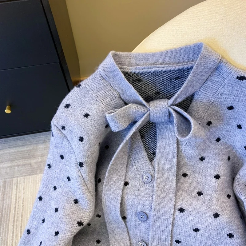 Camisola feminina cinza cardigan dot com decote em v rendas laço topos jumpers 2025 outono manga longa moda senhoras coreanas malhas