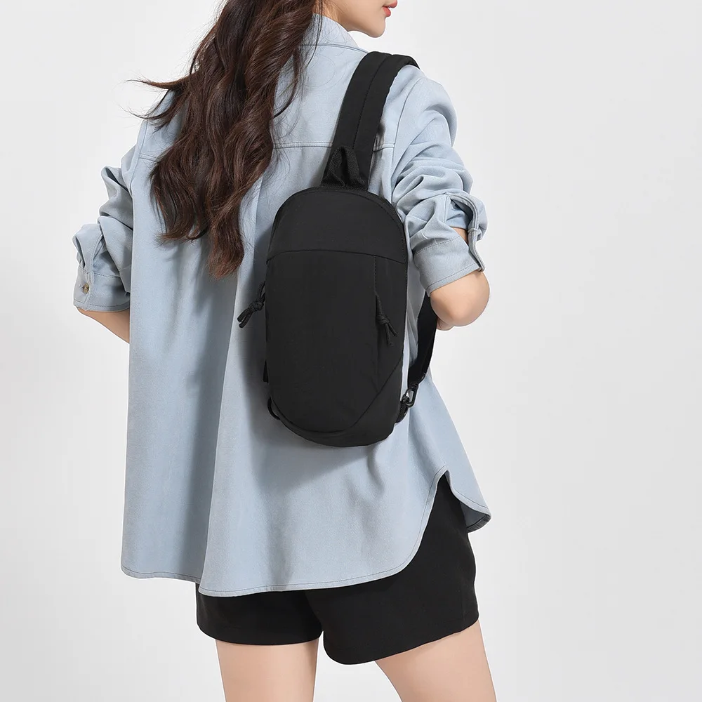 

Lightweight Mountaineering Bag Crossbody Bag Fashionable Simple Anti-demagnetization Trend Solid Color Versatile Breast Bag