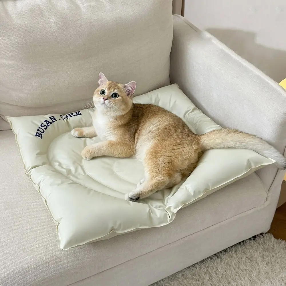 

Cat Supplies Square Pet Ice Mat Waterproof Breathable Pet Cooling Pad Anti-Slip Base Heat-Resistant Dog Ice Nest Summer