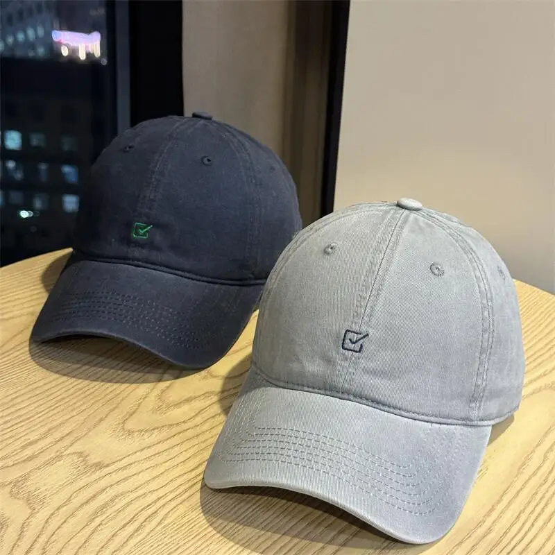 Vintage Washed Distressed Baseball Cap with Small Hook Embroidery, Unisex Simple Versatile Solid Color Curved Brim Cap, Adjustable Large Head Circumference, Suitable for Daily Commuting and Outings, Sun Protection Hat, Multi-Color Basic Style Couple's Casual Hat