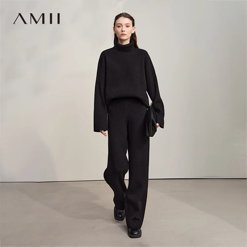 Amii تريكو امرأة 2025 شتاء جديد الياقة المدورة سترة واسعة الساق بانت منفصلة أنيقة مخطط الدافئة القمم النساء الملابس 12544070