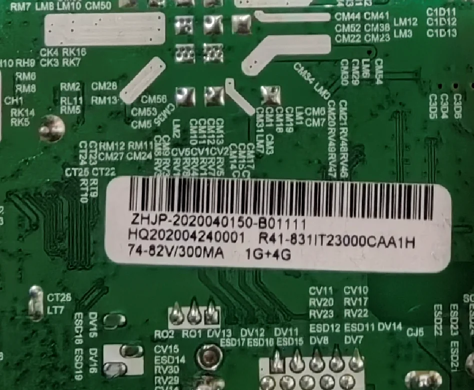 HK.T.RT2831P588 Scheda madre TV tre in uno Scheda madre wifi 4 core 1 + 4G per TEC 1366x768 72--84v 300ma
