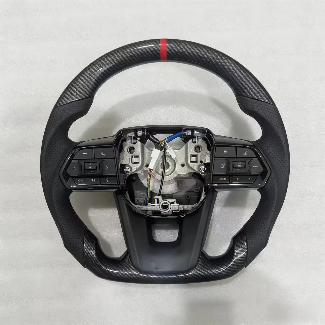 

In Stock for Toyota Carbon Fiber Leather Steering Wheel Hiace Rav 4 Innova Crown 2001 Vitz Lc100 sienna Voxy highlander Mark X