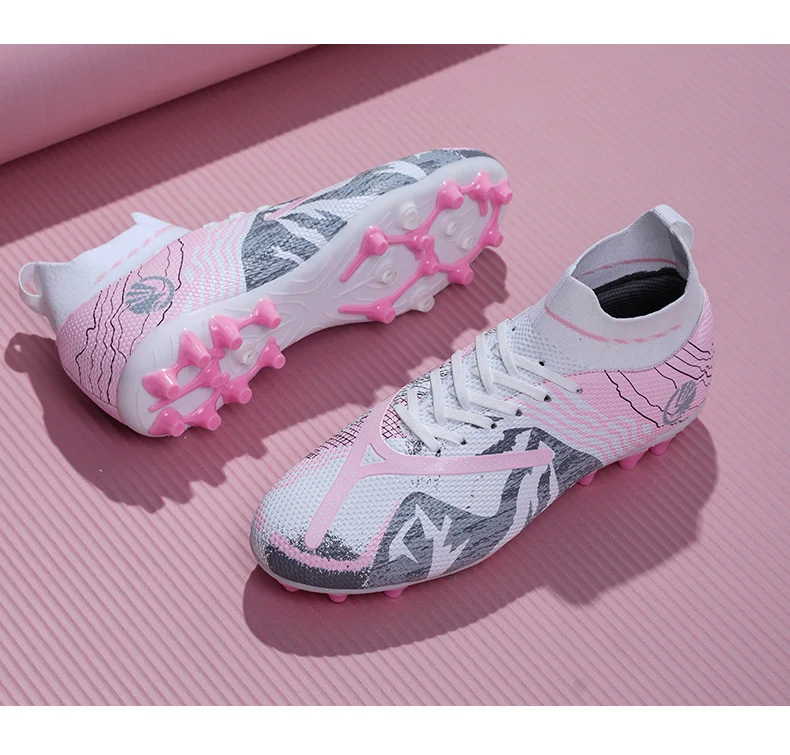 New Summer Hot Sale Professional Outdoor Comfortable Breathable Soccer Shoes Soccer Shoes Professional Very Good