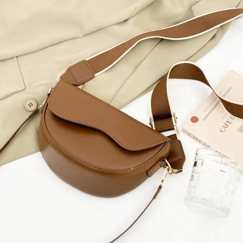 

Popular Women's Crossbody Bag Messenger Design, Leather Shoulder Handbag Elegant By Luxury Brand Classic