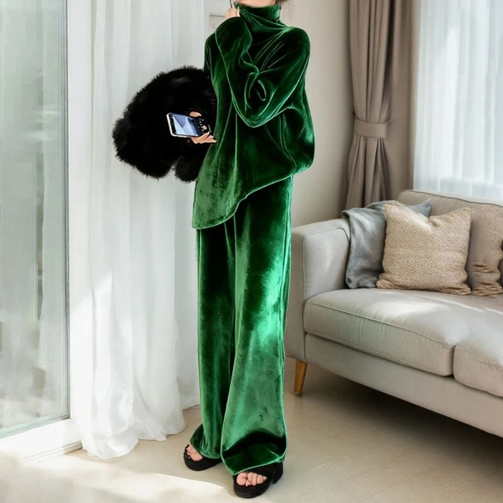 A complete set of winter wear is super beautiful and beautiful, retro casual dark green velvet lazy suit trousers.