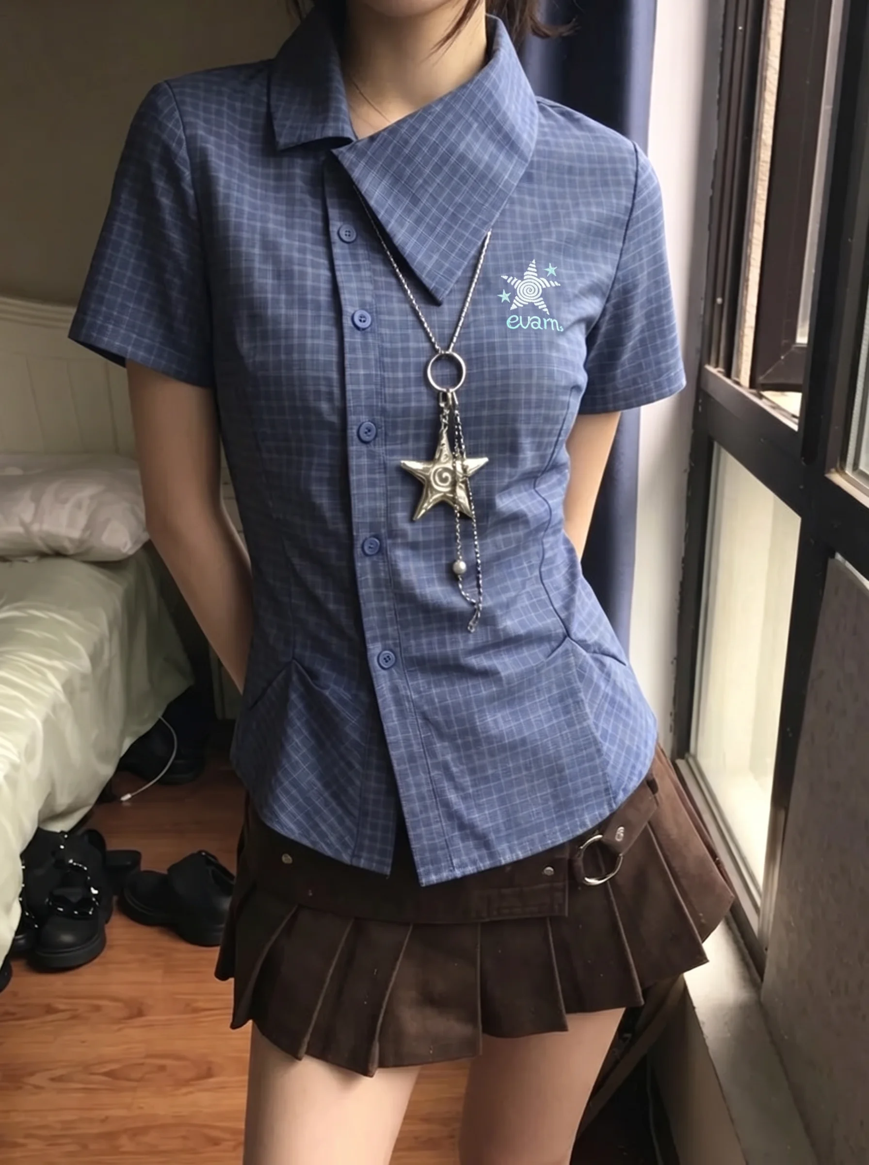 Genayooa Japanisches Y2k-Karohemd für Damen, kurzärmelig, unregelmäßige Stickerei, Hemd und Bluse im koreanischen Stil, Vintage-Oberteile im Stil der 2000er Jahre – Detail 8