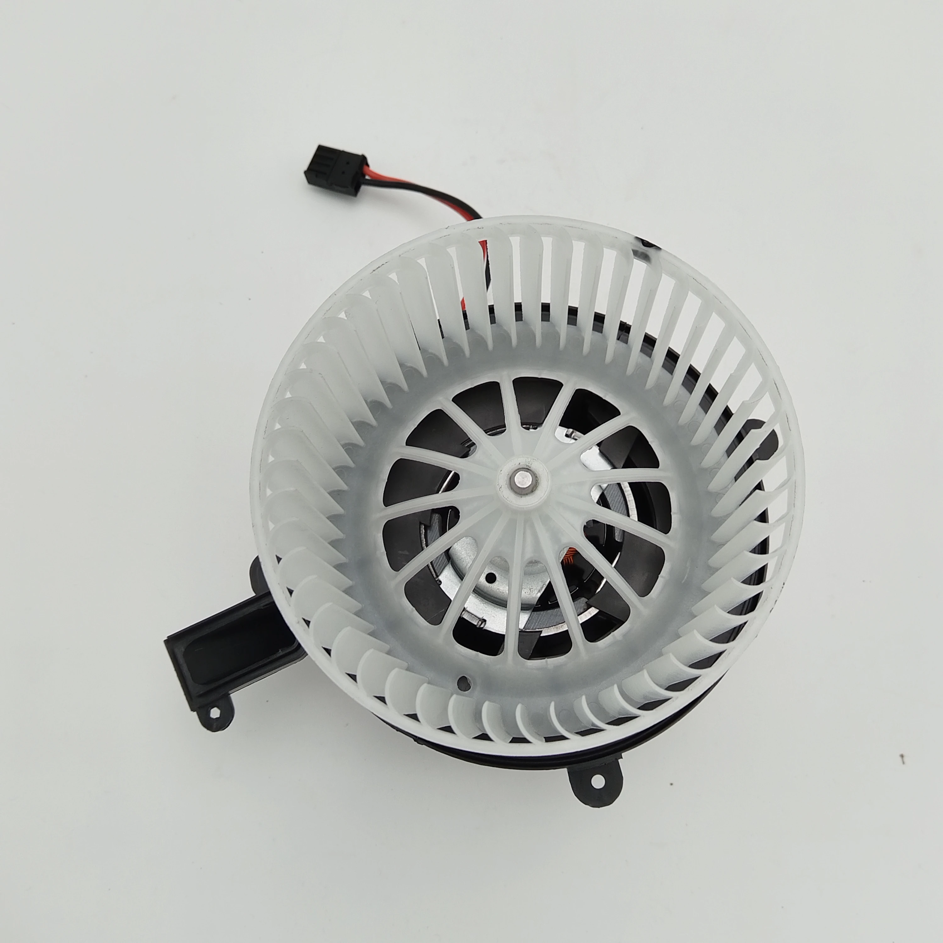 Left-Hand Drive Model Blower Motor Suitable for Mercedes Metris 16-21 Mercedes Vito Tourer(447)114/116 V-Klasse 447 Oe:A0008304701 Rf24N2 615-58846 8429358 2312015