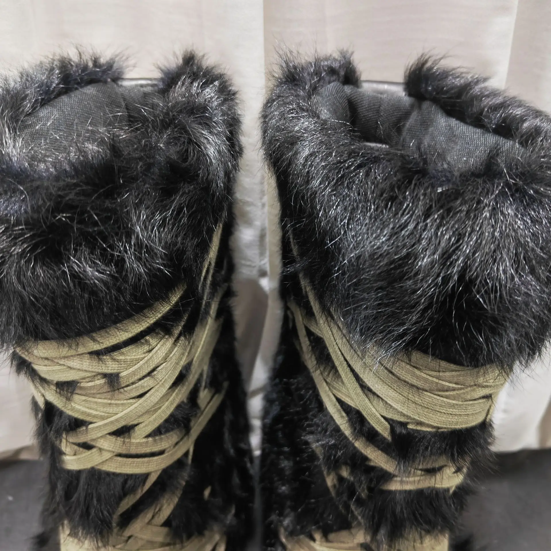 Stivali da neve da uomo Scarpe alte con plateau da donna Scarpe da ginnastica di lusso in pelle di pelliccia di crine Scarpe da ginnastica nere autunnali di High Street