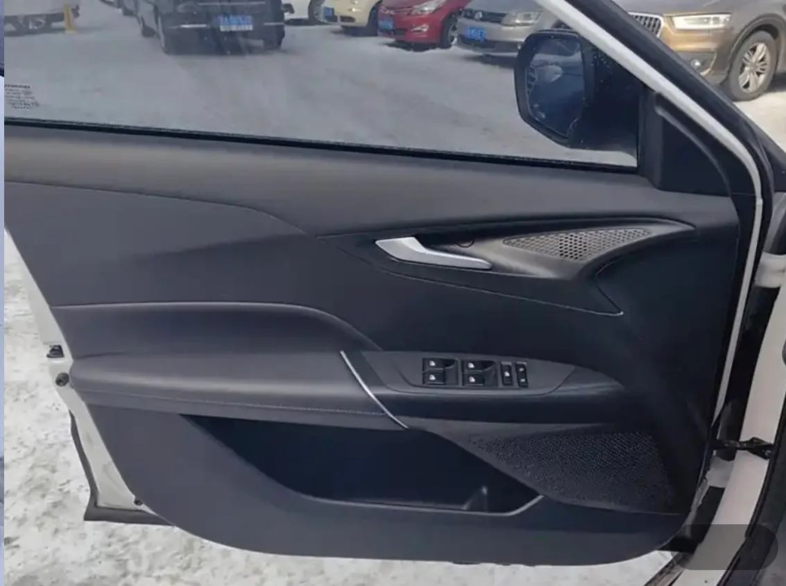 Front Door Welding Assembly Car Door the Original Factory Brand New for Changan Qiuyan A05 Uni-v