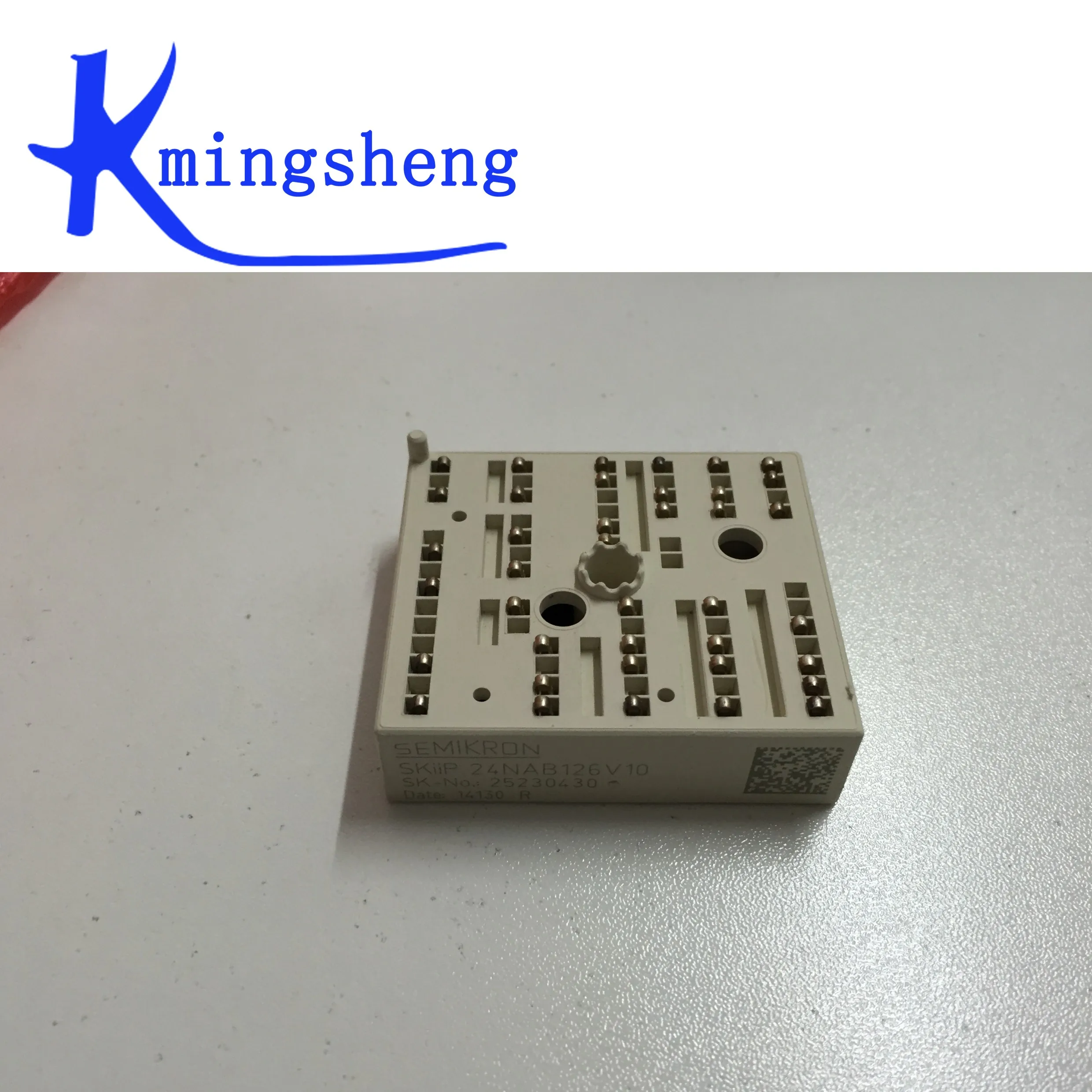 

SKIIP24NAB126V1 SKIIP24NAB126V10 БЕСПЛАТНАЯ ДОСТАВКА НОВОГО И ОРИГИНАЛЬНОГО МОДУЛЯ