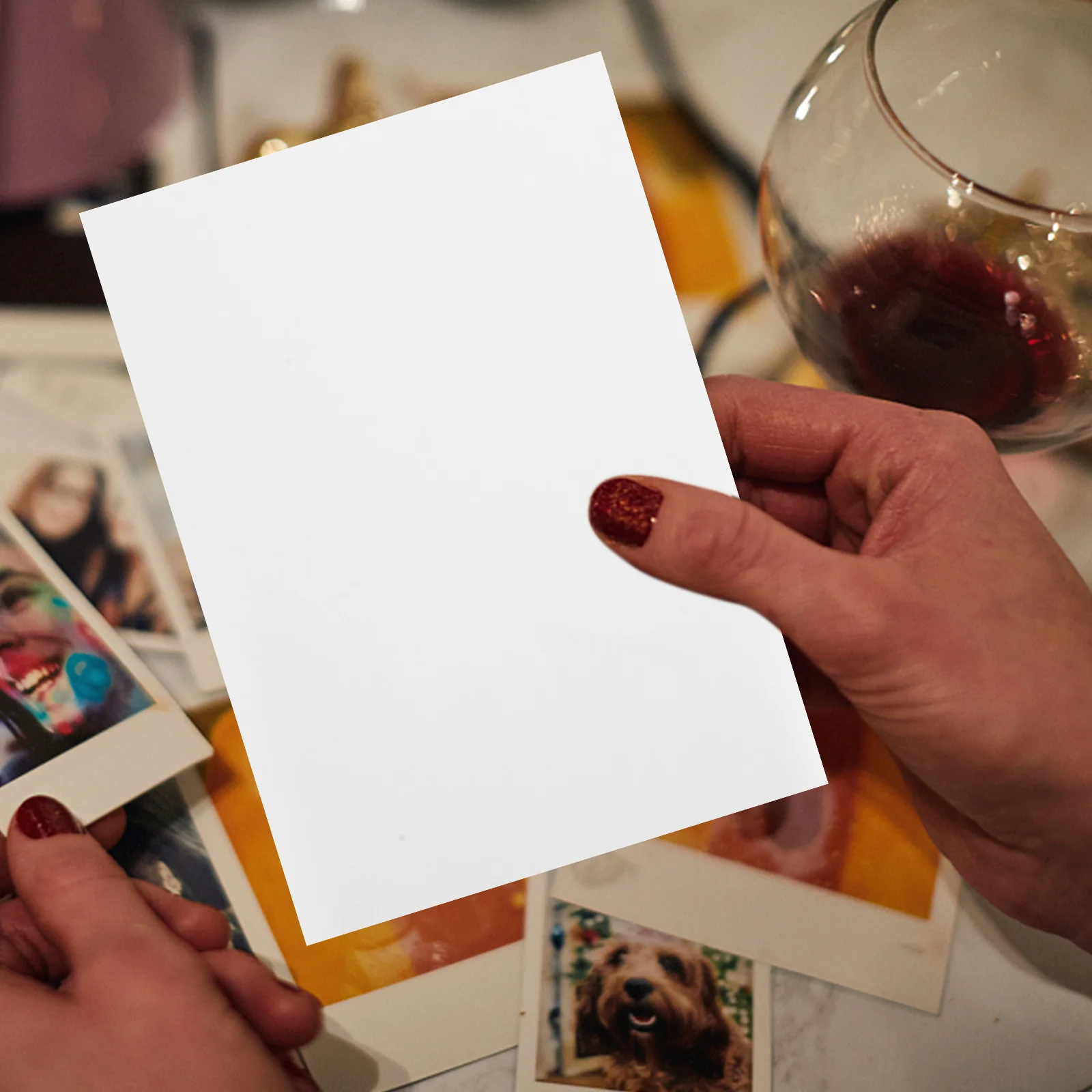 

High Glossy Photo Paper Sheets Professional Photographic Paper For Printer Self-Adhesive Backing Strong Ink Absorption