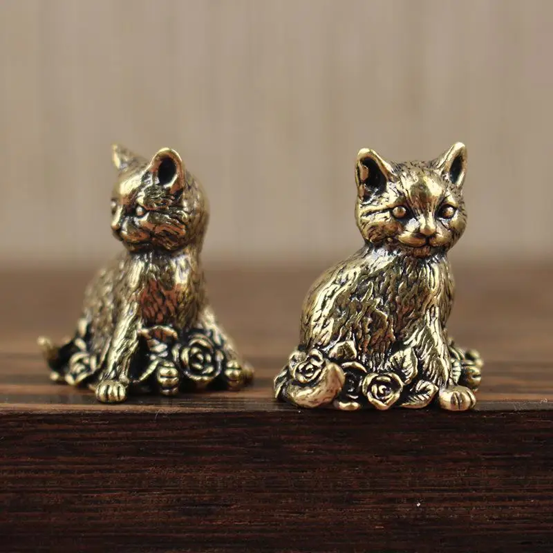 △ 1Pcs Cute Desk Decor Brass Rose Cat Statue Tea Pet Sculpture For Office Home Valentine's Day Gift For Women And Cat Lovers