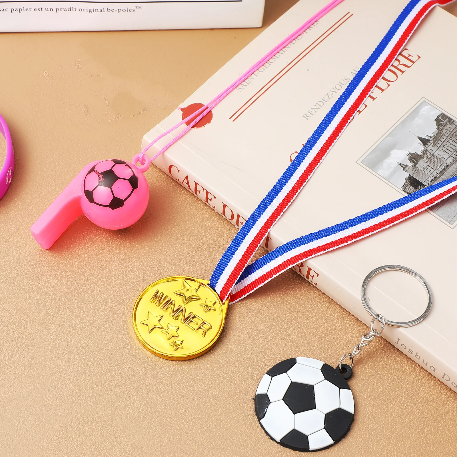 

1 set Football Party Gifts Soccer Theme Accessories Keychains Wristbands Medals Stickers Sports Favours Goodie Bags Fillers Team