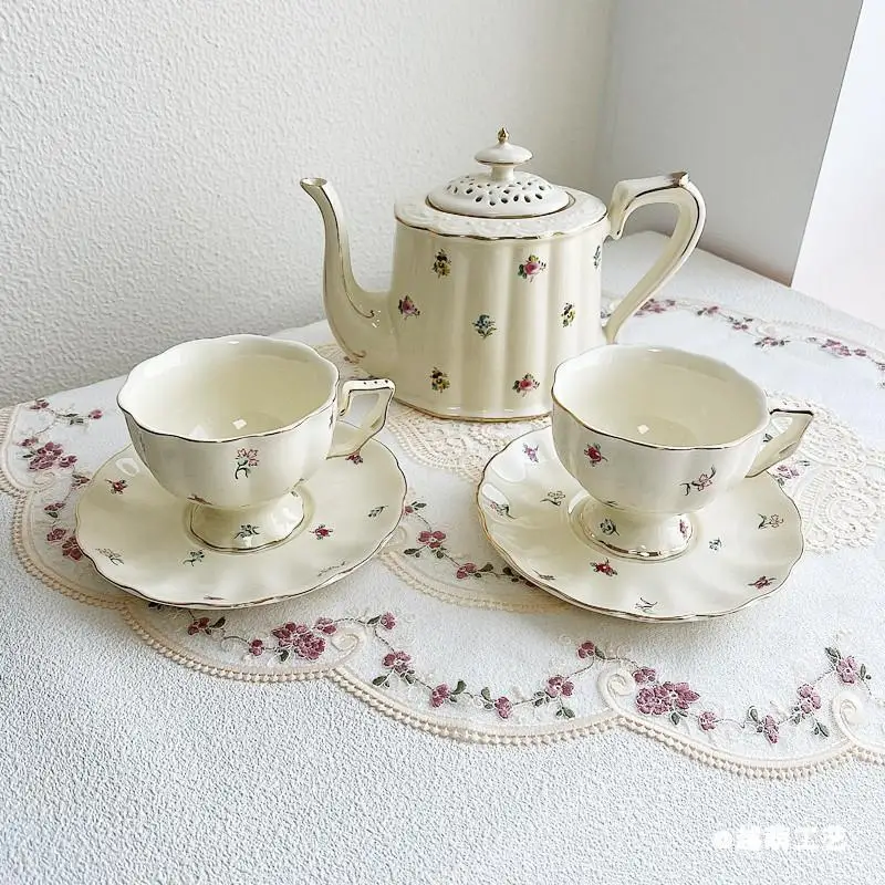 

Красивый набор кофейных чашек и блюдец, роскошные наборы кофейных чашек, кружка Сучжоу, необычная фарфоровая посуда, милые красивые кофейные чашки