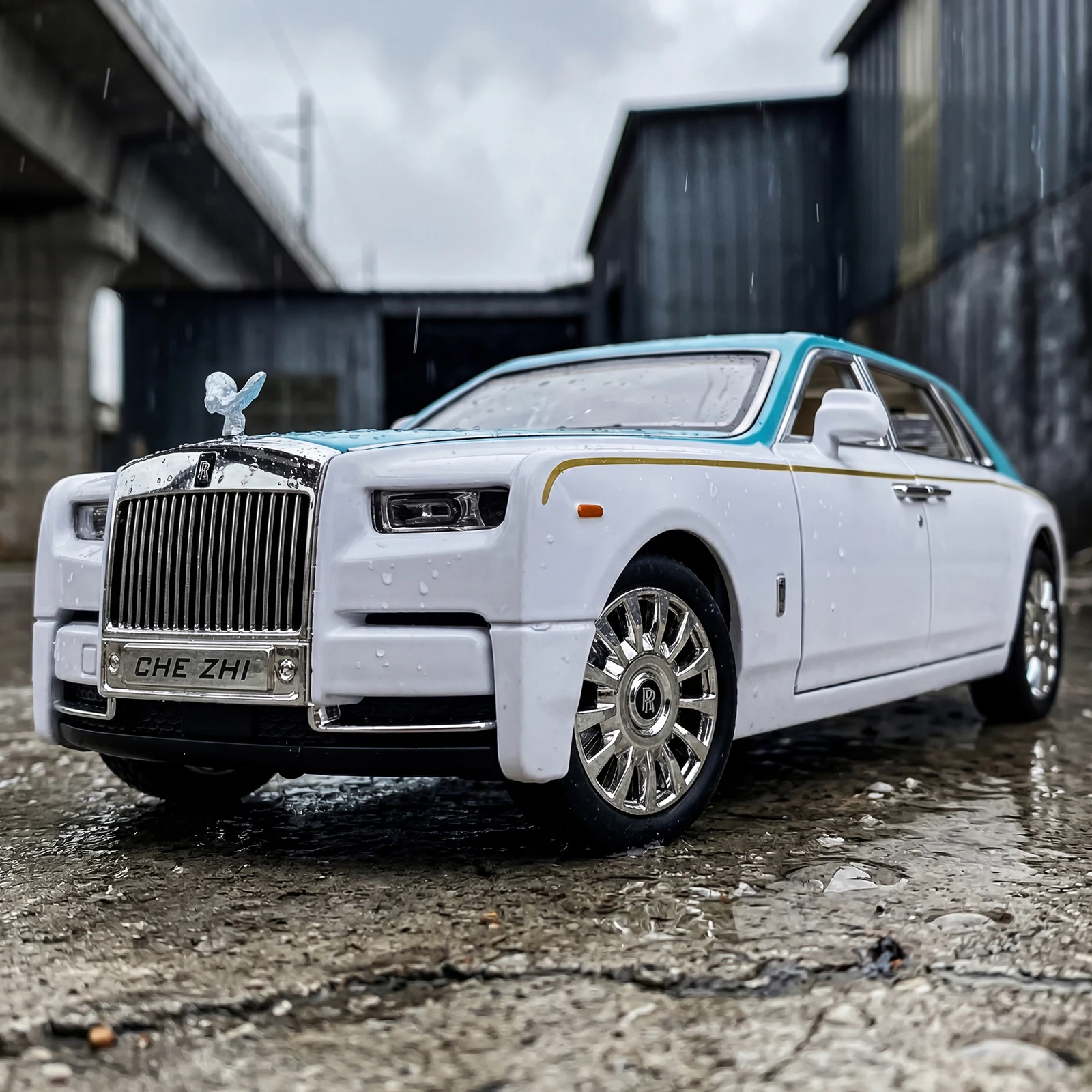 1:24 Phantom 8th Luxury Alloy Metal Diecast Car Model Home Decoration Computer Desktop Ornaments Holiday Present