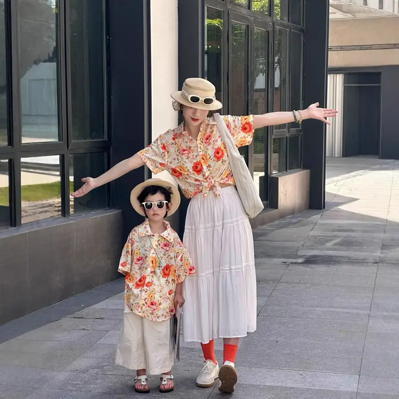 2026 New Summer Beach Vacation Family Matching Shirts Mommy And Me Floral Print Family Of 3 Casual Holiday Outfits - Image 4