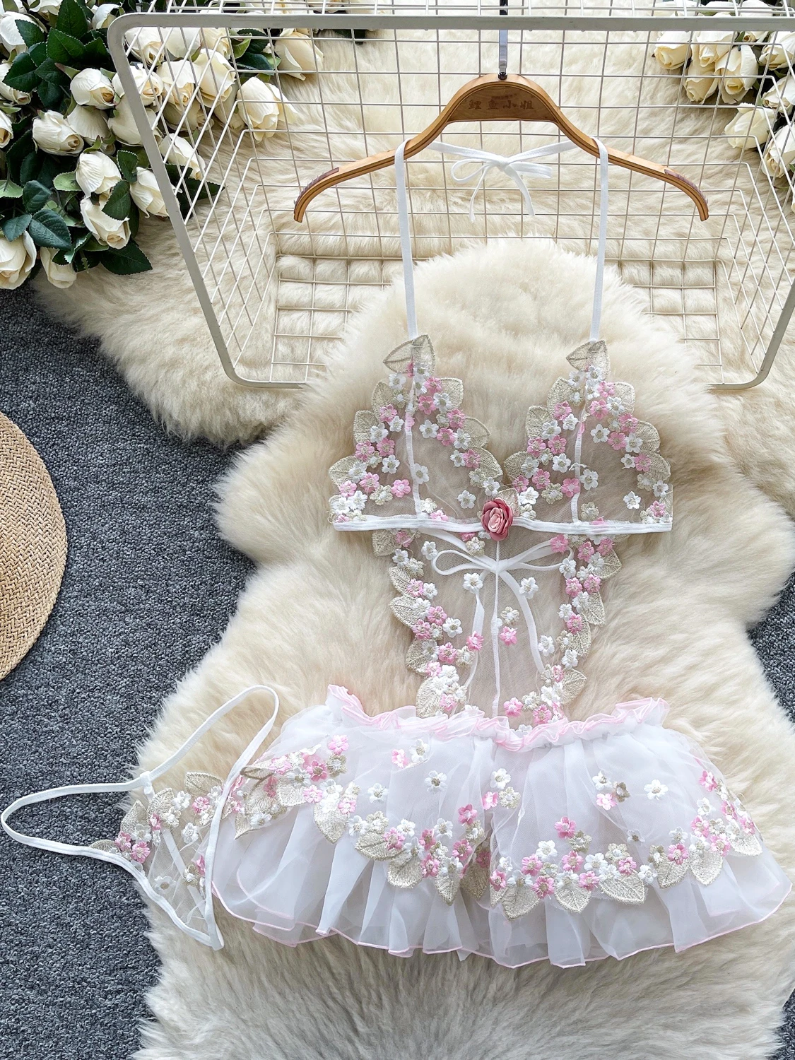 Dopne Sle Strapl المطرزة Me Dr المرأة الصيف جديد مثير الرغبة النقية ort تنورة عالية الخصر ألف خط الدكتور