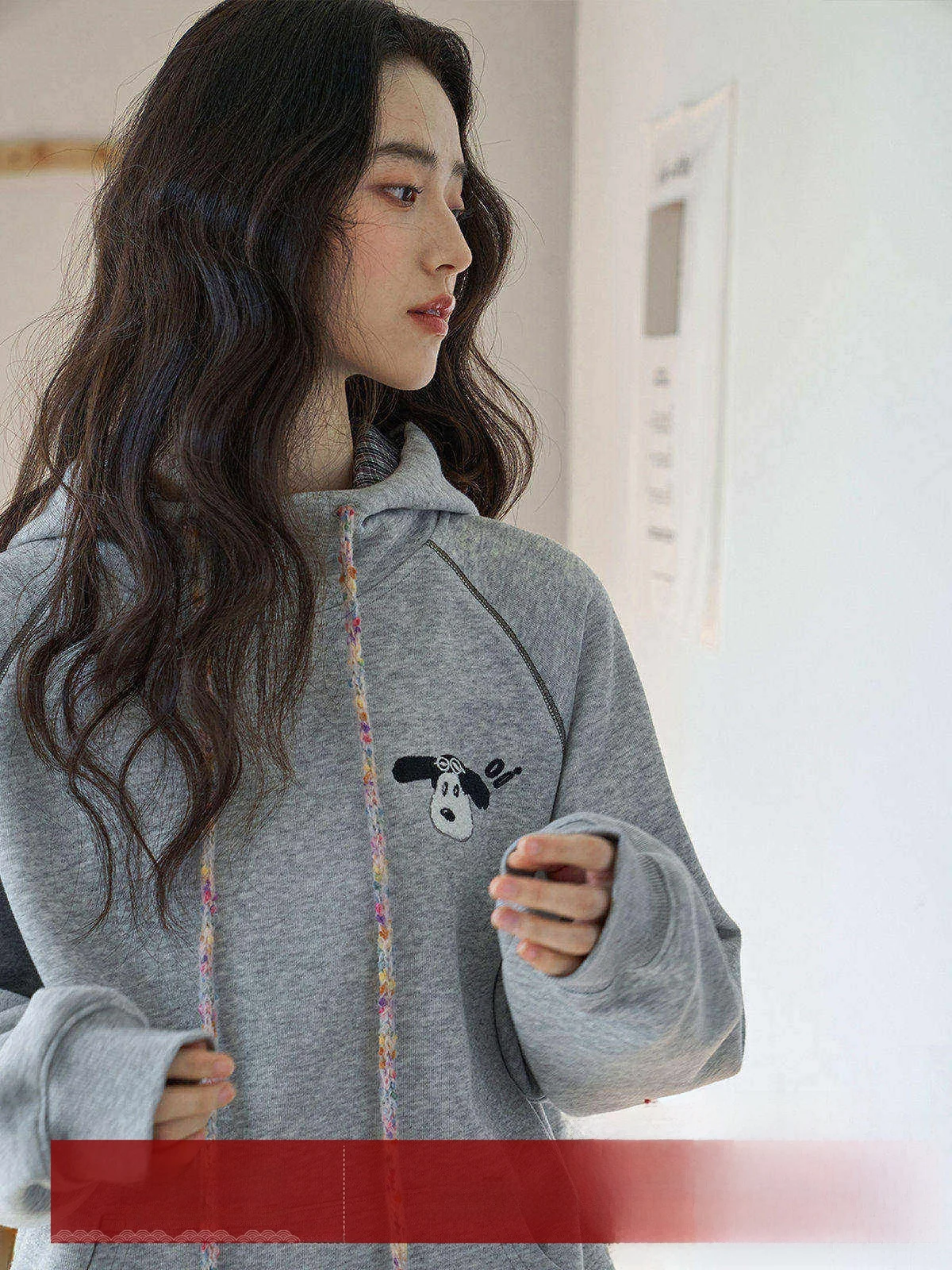 

MoZao Grey Hooded Long Sleeve Embroidered Sweatshirt Women's Loose Slim Fit Casual Hoodie Spring 2026 Korean Style Top