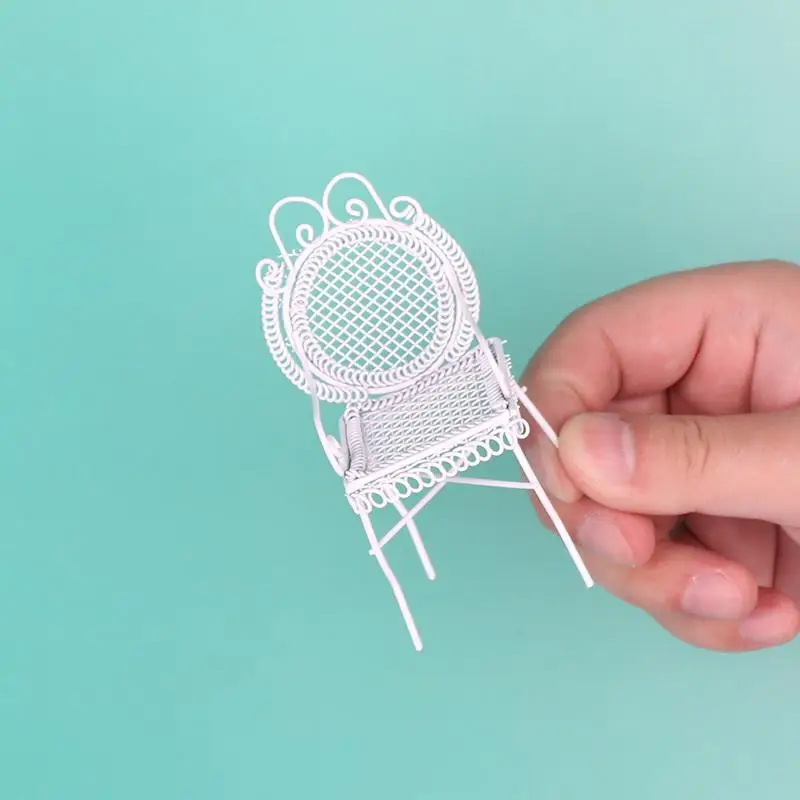 3 pezzi 1/12 casa delle bambole in miniatura simulazione mini ferro tavolo ottagonale e sedia modello per la decorazione della casa delle bambole bambini giochi di imitazione giocattoli