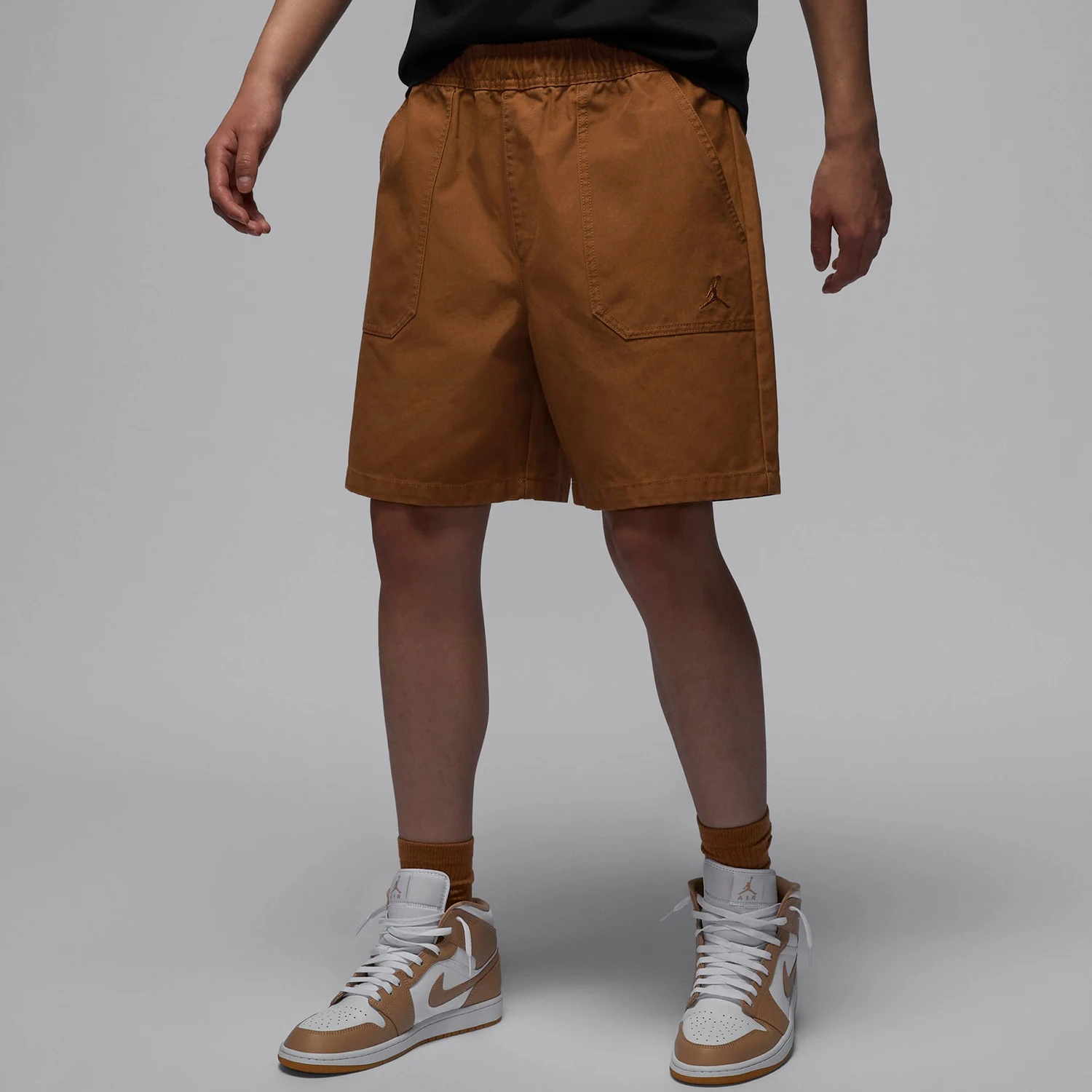 

Оригинальные мужские тканые шорты свободного кроя Nike JORDAN FV7266-228