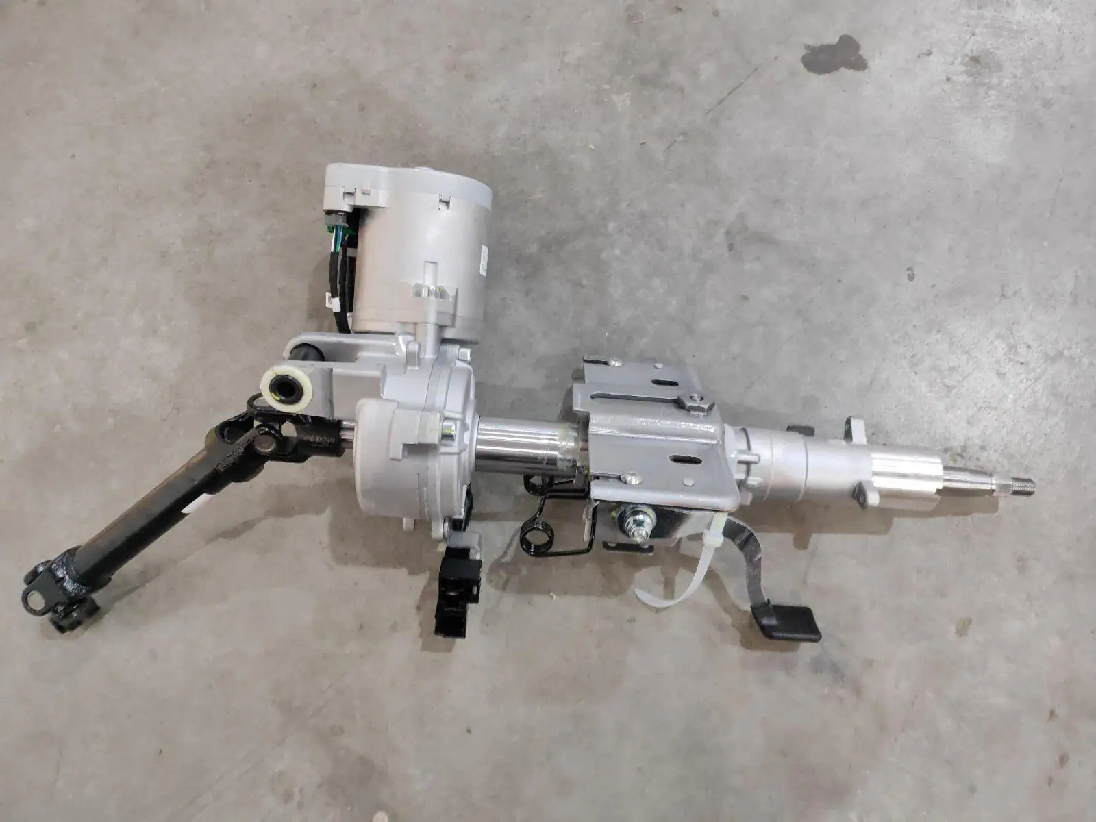 First-generation Qin PLUS EV Intelligent Driving Edition SA3HJ-3414010-D2 New DC 12V Electric Power Steering Column Universal