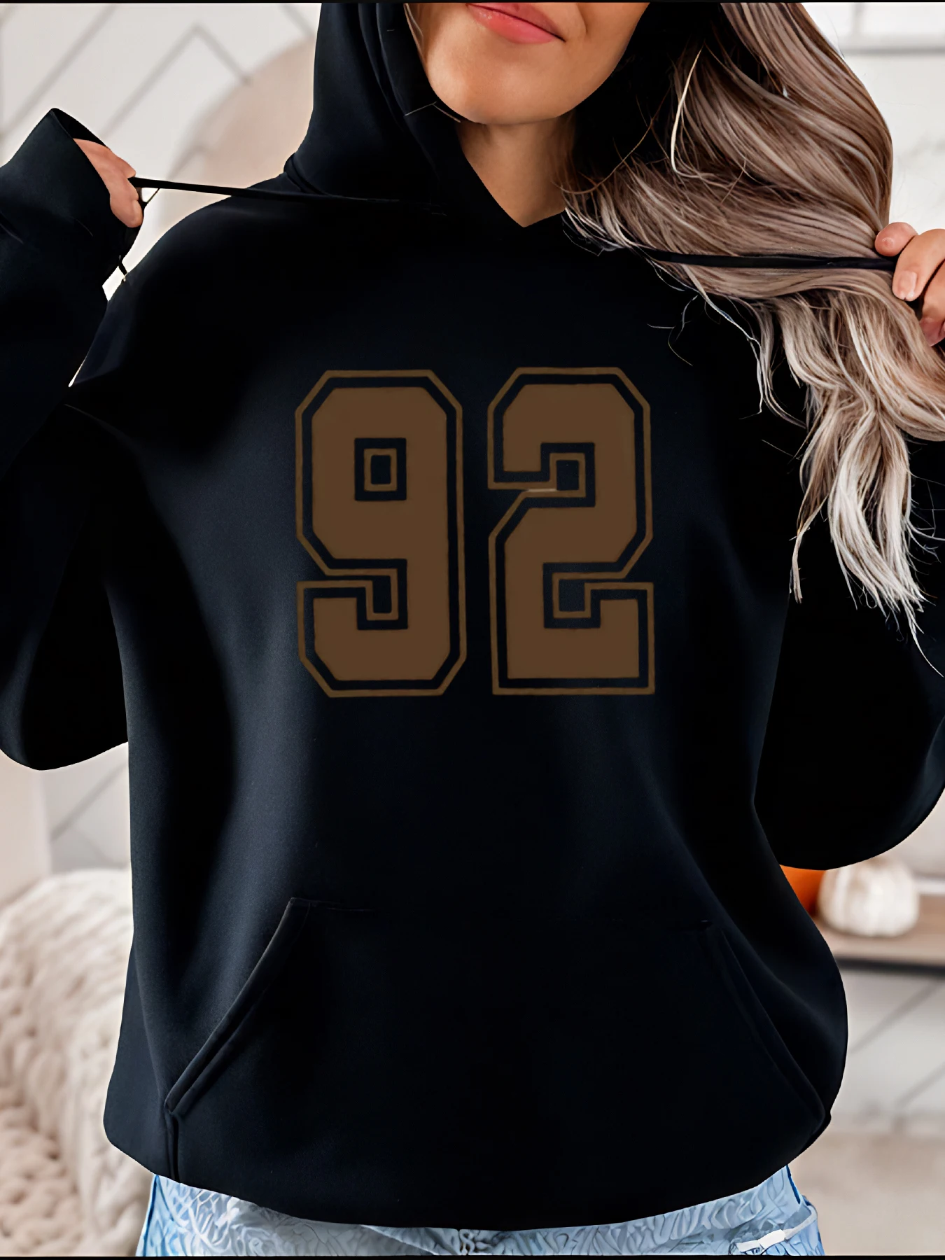 

Толстовка с принтом номер 92, повседневный стиль с передним карманом для женской повседневной носки