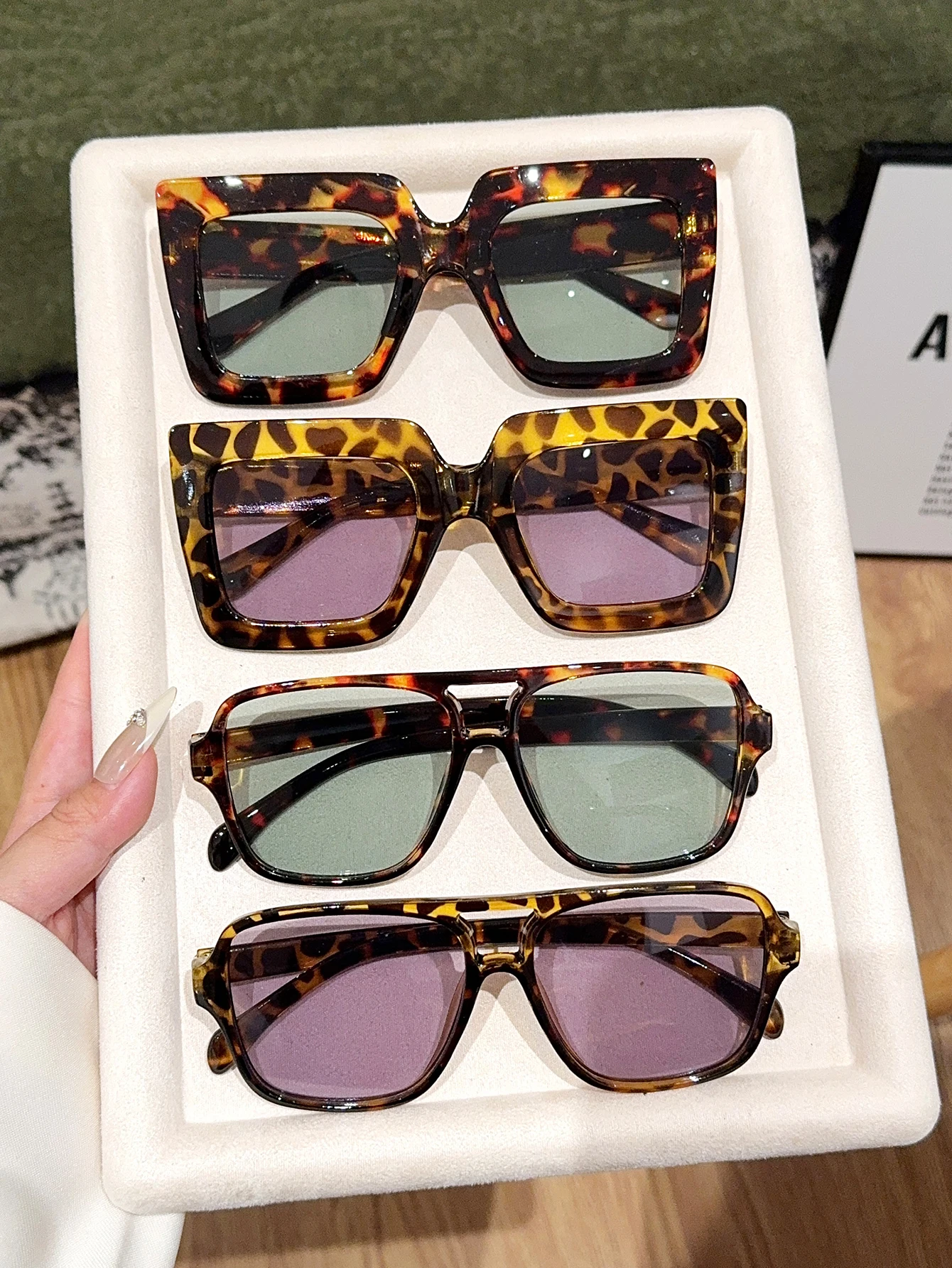 4-teilige Schildpatt-Brille mit quadratischem Rahmen, europäische und amerikanische Mode, klassisches, beliebtes Kombinationsset, Brille