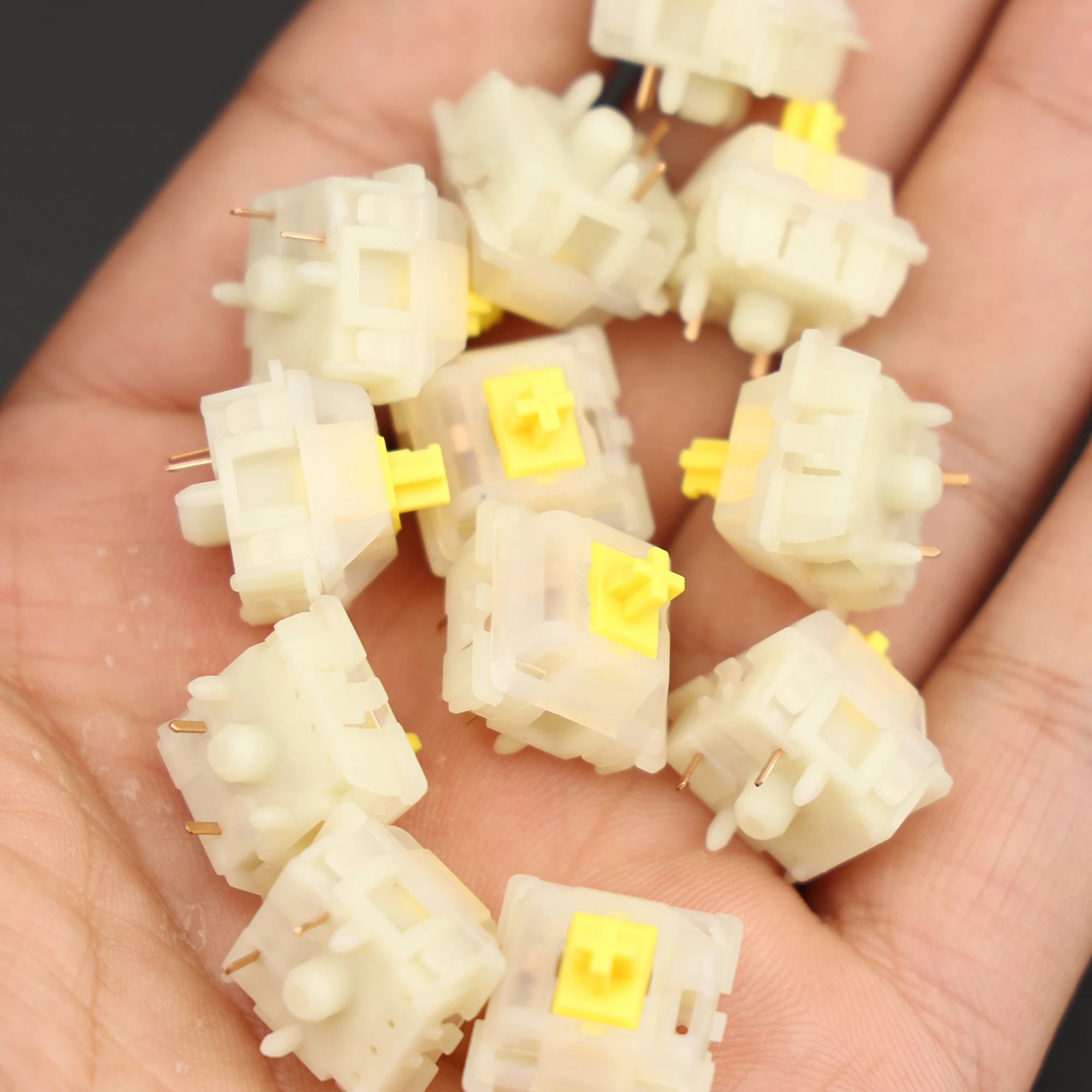 Przełączniki Gateron Milky Pro Milky Yellow Pro Linear Pre Lubed Switch SMD RGB MX Stem Switch do klawiatury mechanicznej 5-pin POM — zdjęcie produktu 6