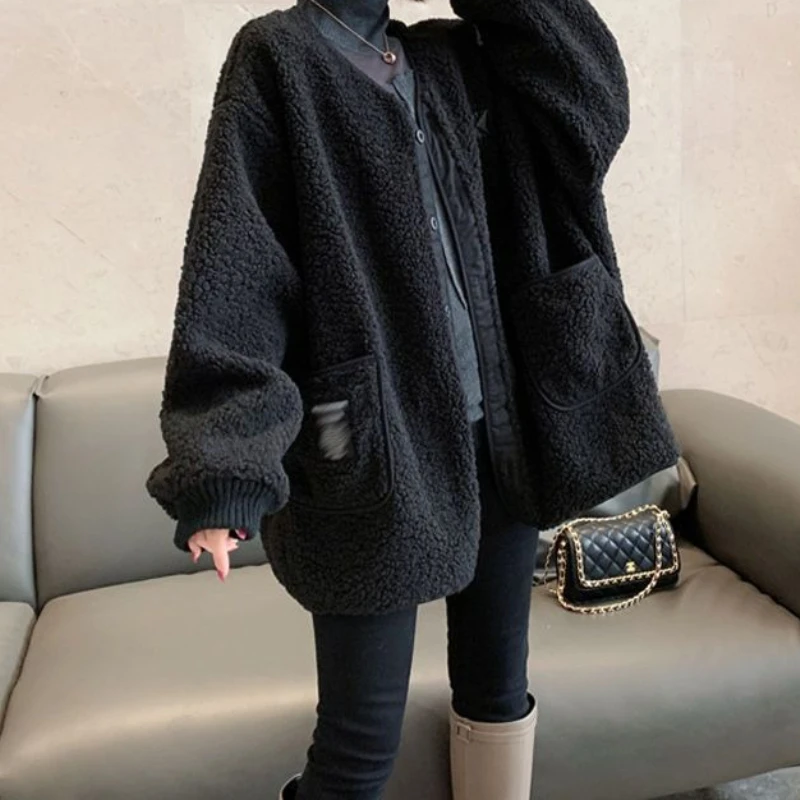 

Lambwool Jacket Women's Autumn and Winter 2025 New Korean Version Loose Slimming Plush Size Warm Lambswool Coat