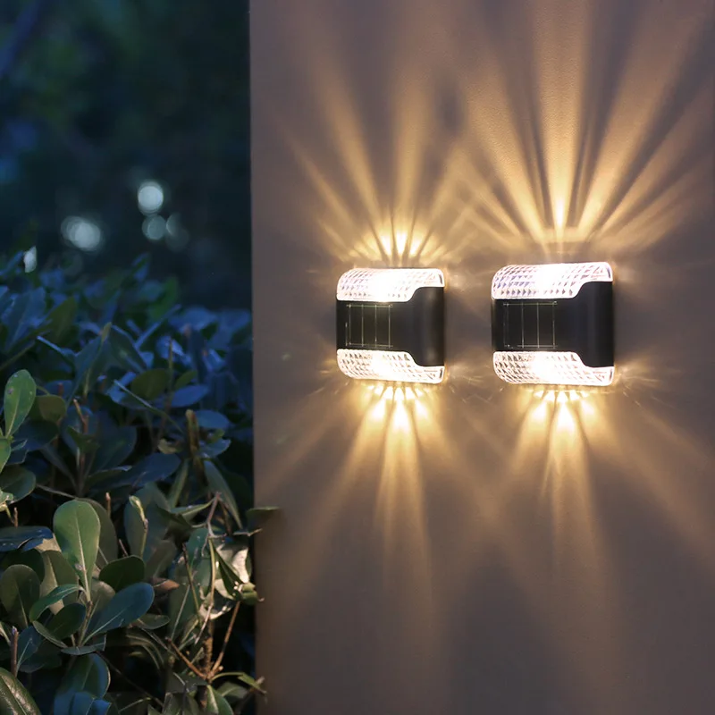 Luces LED impermeables para exteriores, iluminación de pared de escalera, paisaje, cubierta, lámpara Solar blanca cálida para balcón y valla