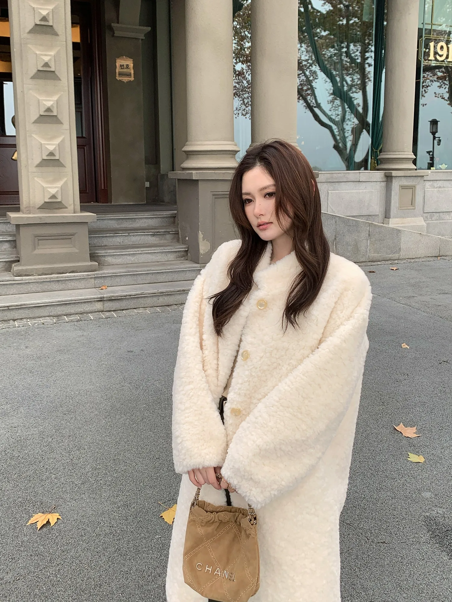 

Moonlight Handwritten Long Female Jacket Lamb Fur Collar Warmth Environmental Protection Fur Stand Collar Winter New Style