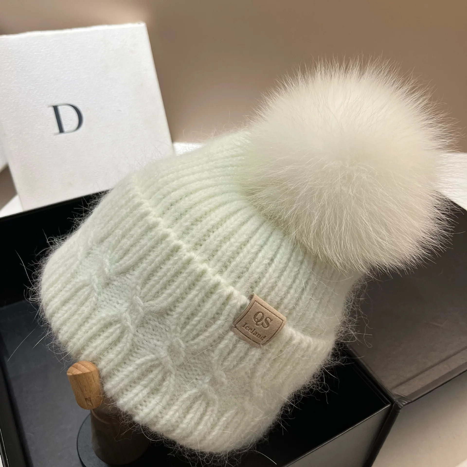 Natural Fox Fur Pompom Hat Winter Rabbit Fur Twist Knitted Hat Female Autumn Warm Wool Beanies Hat Pom Pom Hats Iceland Travel