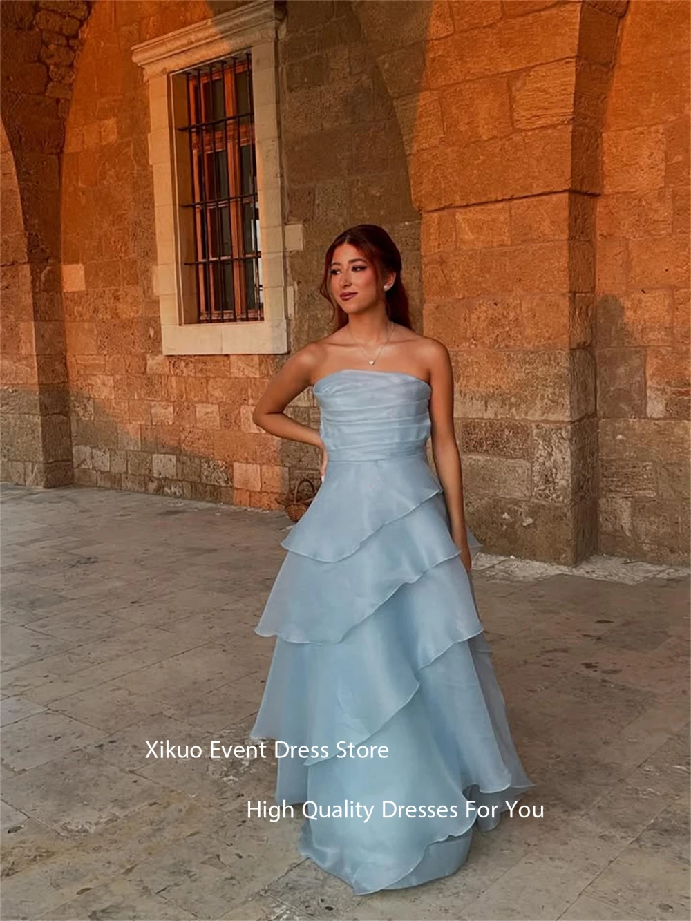 Xikuo luz azul organza formal plissado vestidos de noite sem alças uma linha robe femmes em camadas babados único vestido de baile personalizado