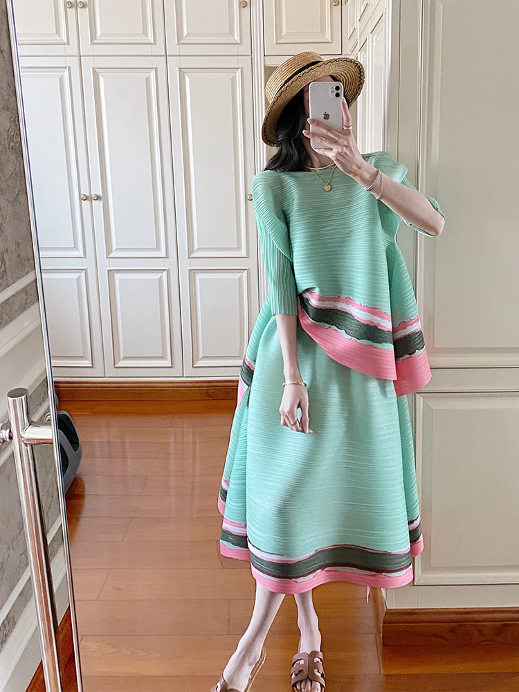 Frauen Eleganten Anzug Farbe Blockieren Unregelmäßigen T-shirt Hoher taille Casual Große Yards Halb Rock 2025, Sommer Neue Weibliche Kleidung