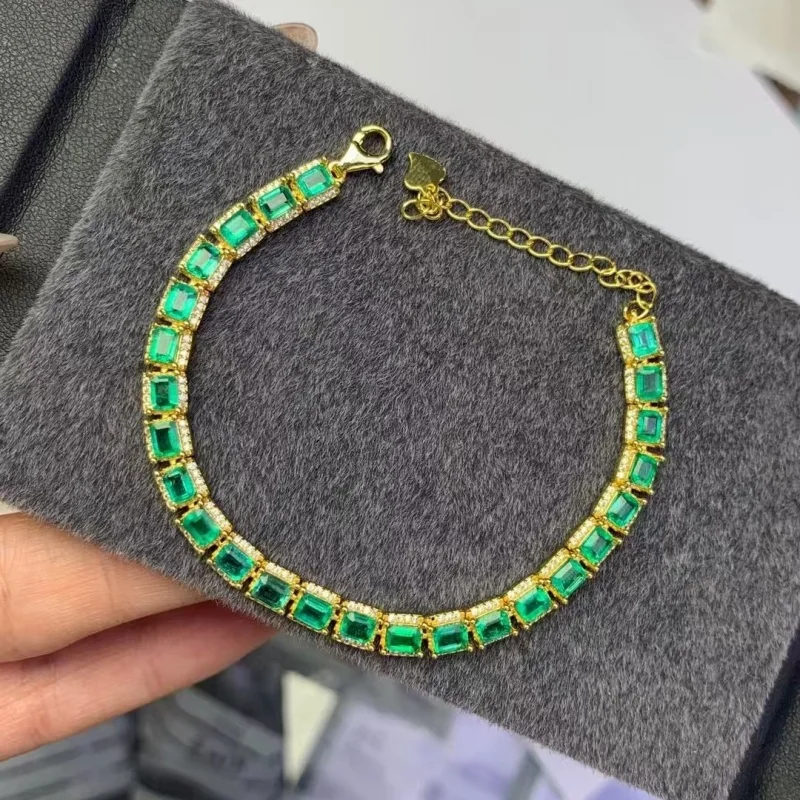 High quality natural emerald bracelet, finely inlaid with 925 silver, everything goes smoothly and life is happy